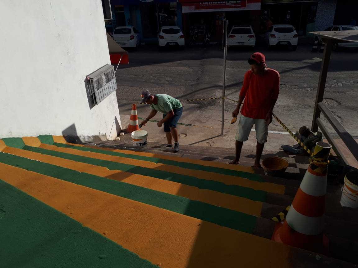 Camacã: Prefeitura realiza revitalização nas escadarias da cidade